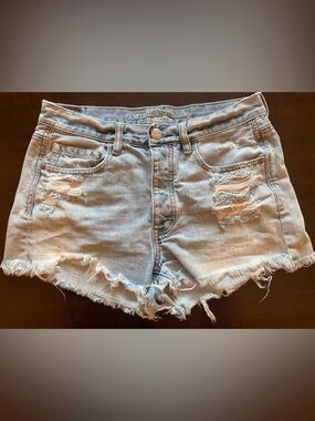 AE Light Wash Distressed Women's Denim Shorts
